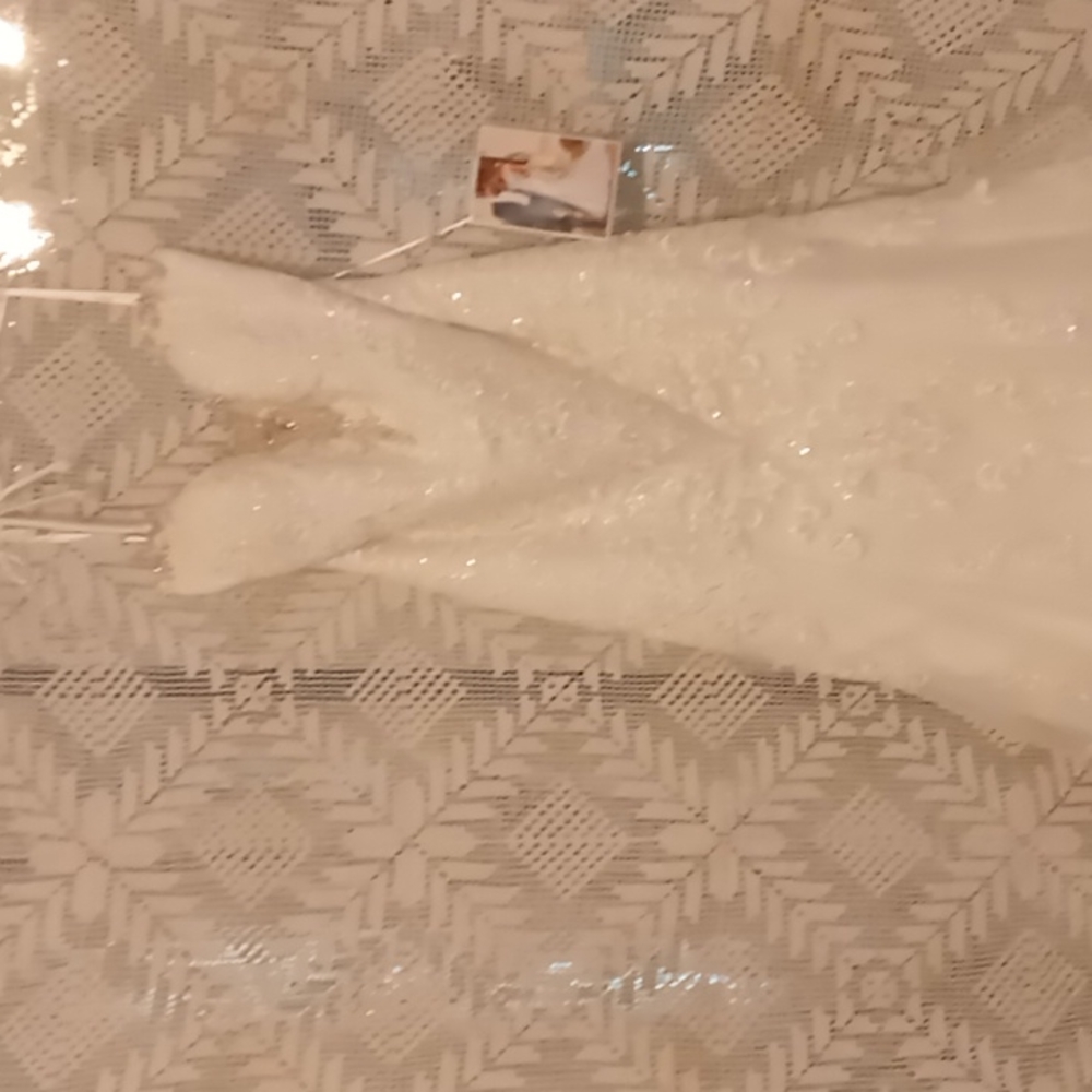 Wedding gown